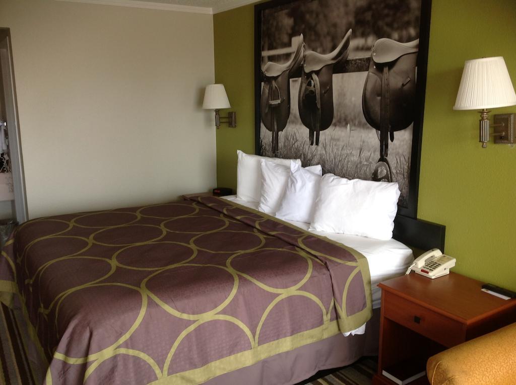 Motel Super 8 By Wyndham Longview/North Habitación foto